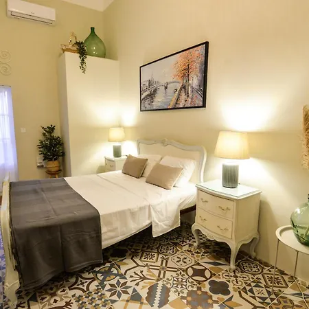 Dar Tfuliti سان لاورينْتْسْ