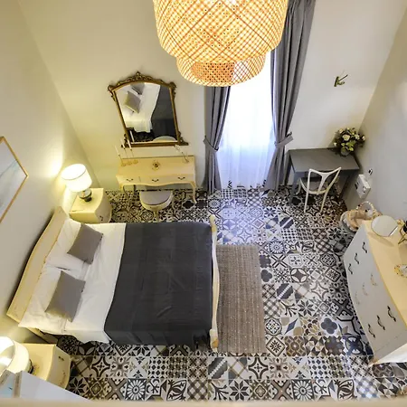 Dar Tfuliti بيت ضيافة سان لاورينْتْسْ