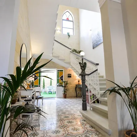 بيت ضيافة Dar Tfuliti
