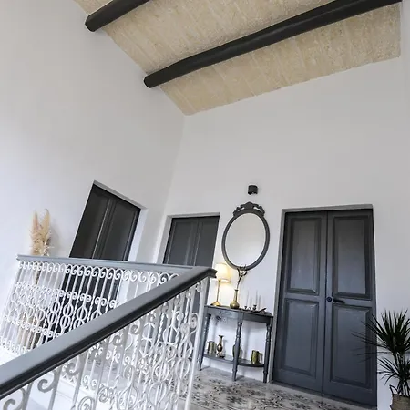Dar Tfuliti * سان لاورينْتْسْ